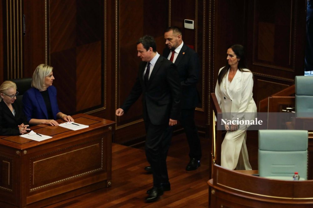  Ad Hoc  dhe pishman  Qysh e ndërroi Vetëvendosja rrëfimin  nga Simiq në LDK e PDK